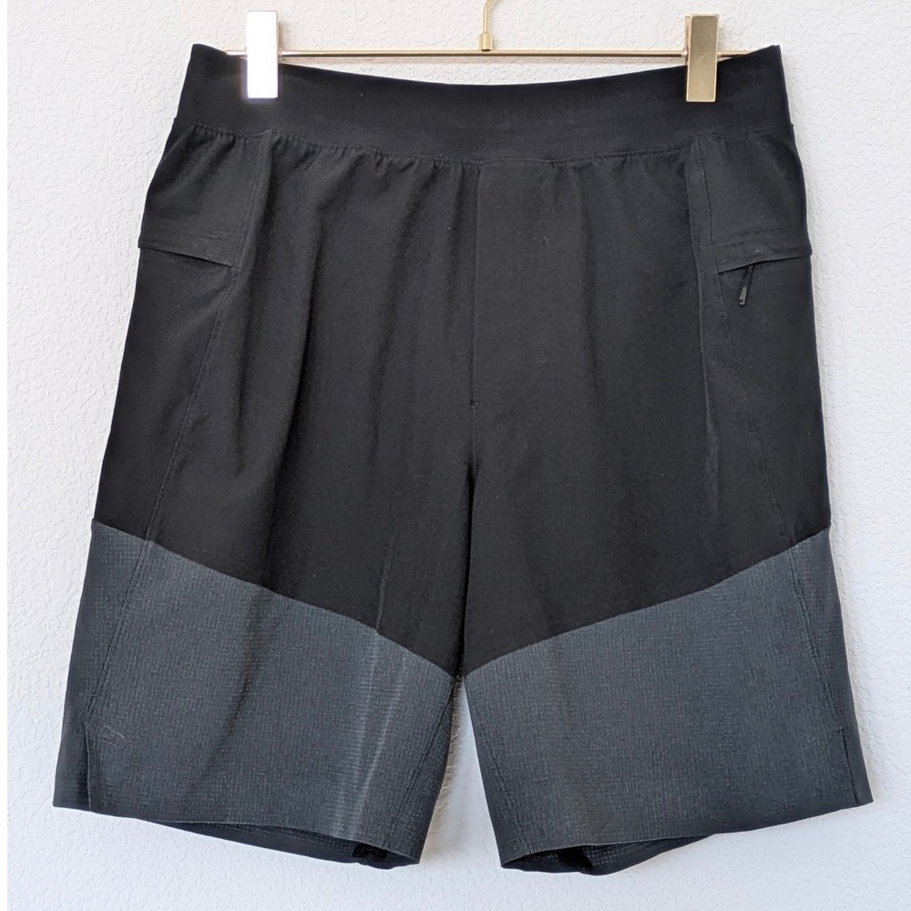 Lululemon License To Train Shorts Mens S Black Grey Colorblock Ripstop 7 Inch